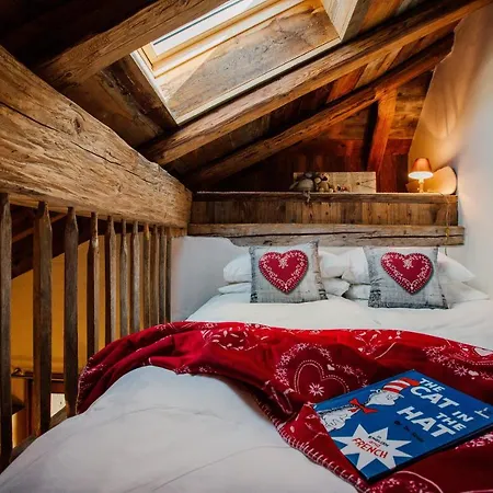 Debussy - Our Elegant Chalet Montriond